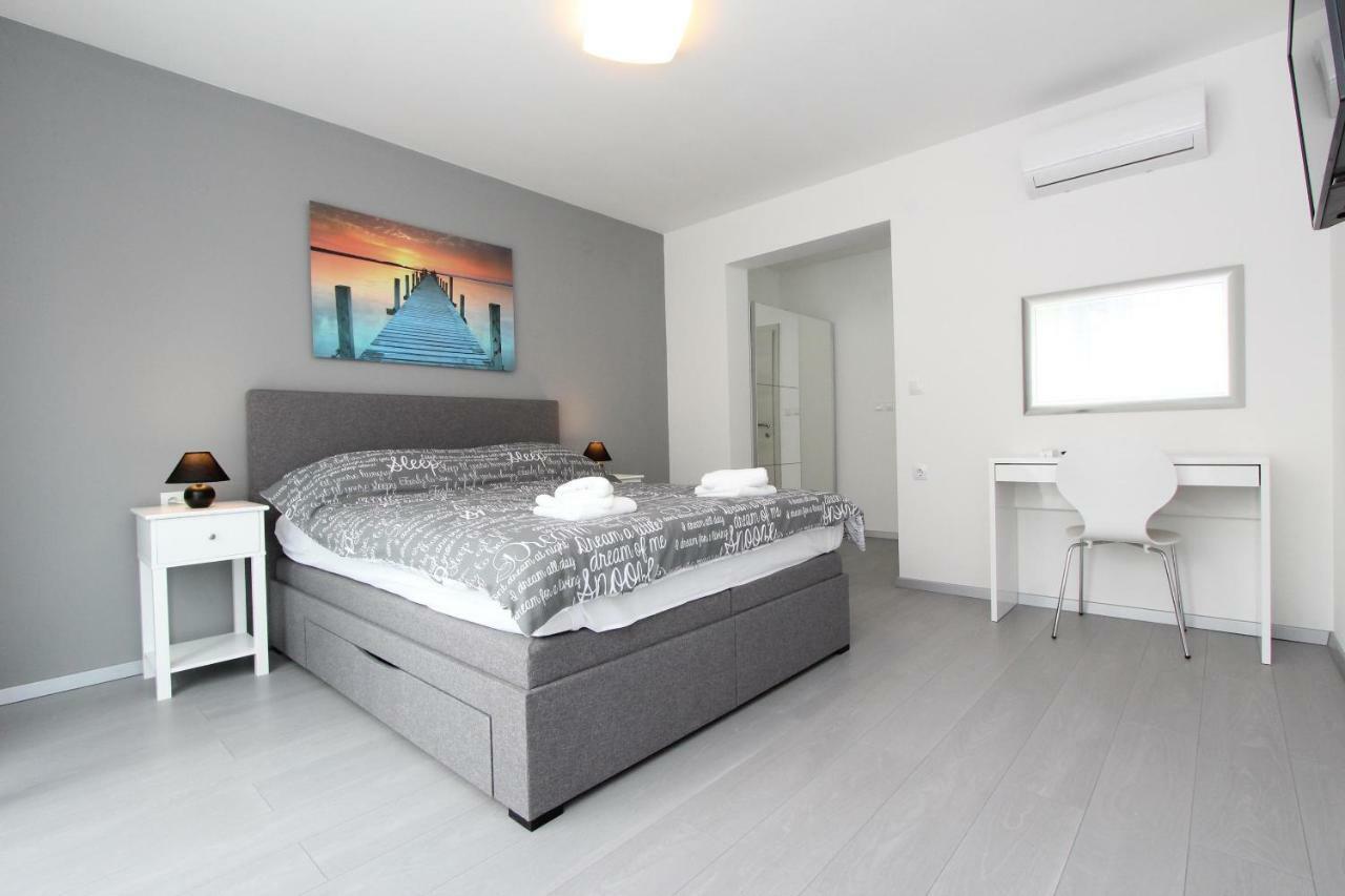 Apartment Karlo 2 Rovinj Exterior photo
